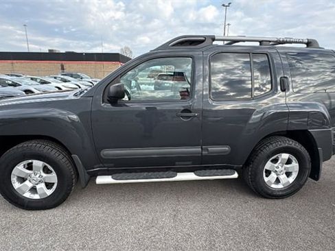 Used 2013 Nissan Xterra S w/ Value Package image 2
