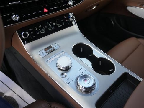 Used 2026 Genesis GV70 2.5T Advanced image 29