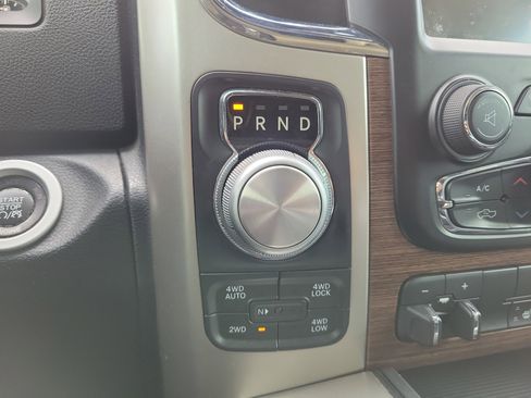 Used 2016 RAM 1500 Laramie w/ Convenience Group AWD/4WD image 28