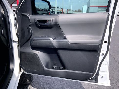 Used 2022 Toyota Tacoma SR w/ SX Package image 23