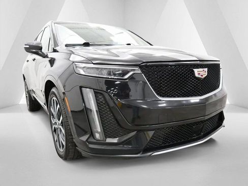 Used 2023 Cadillac XT6 Sport w/ Platinum Package image 38