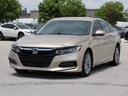 Used 2018 Honda Accord LX image 6