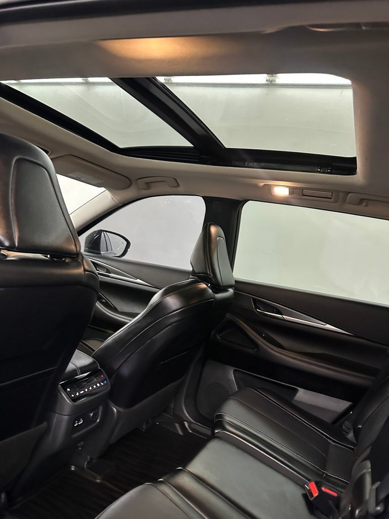 Used 2024 INFINITI QX60 Luxe AWD/4WD image 24