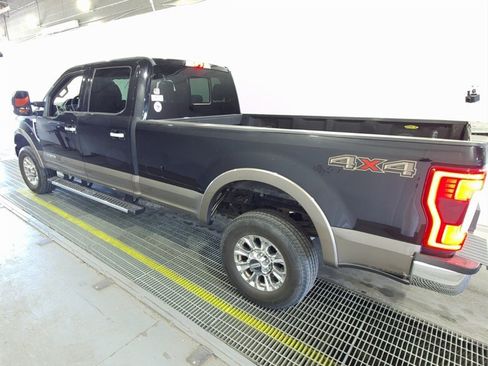 Used 2019 Ford F350 Lariat w/ Lariat Ultimate Package AWD/4WD image 4