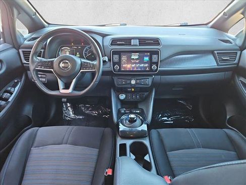 Used 2022 Nissan Leaf SV image 23