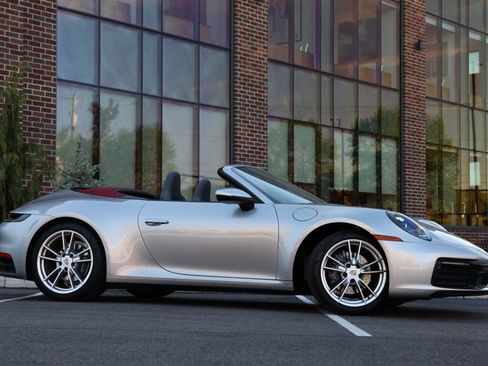 Used 2023 Porsche 911 Carrera w/ Sport Chrono Package image 8