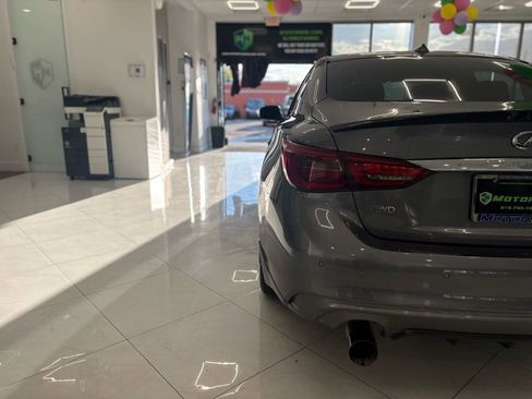 Used 2018 INFINITI Q50 Luxe w/ Essential Package (3.0T Luxe) image 12