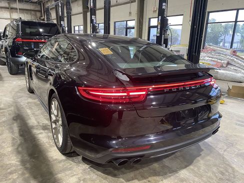 Used 2020 Porsche Panamera RWD image 15