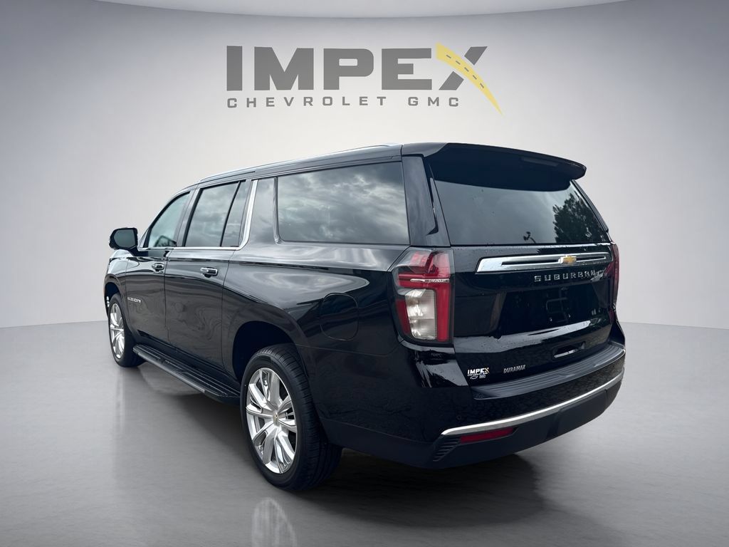 Used 2021 Chevrolet Suburban High Country AWD/4WD image 5