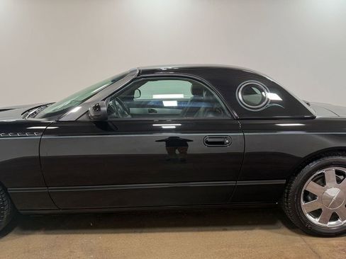 Used 2002 Ford Thunderbird image 36