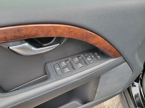 Used 2014 Volvo XC70 T6 image 21