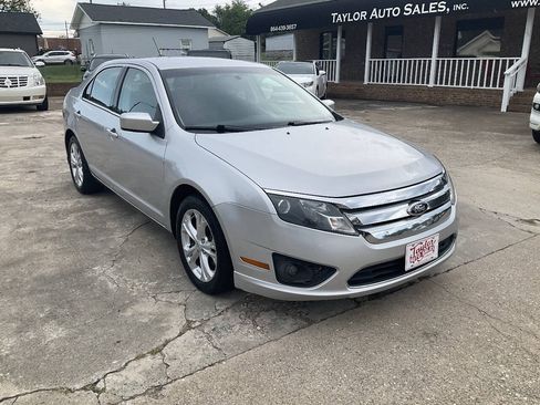 Used 2012 Ford Fusion SE FWD image 1
