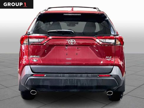 Certified 2022 Toyota RAV4 XLE image 4