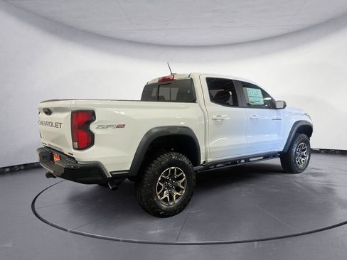 New 2026 Chevrolet Colorado ZR2 w/ Technology Package AWD/4WD image 11
