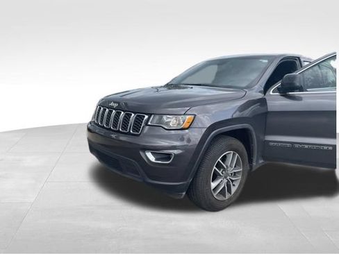 Used 2020 Jeep Grand Cherokee Laredo w/ Laredo X Package RWD image 28