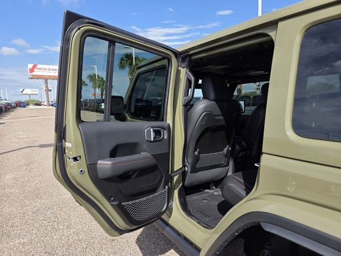 New 2026 Jeep Wrangler Unlimited Rubicon AWD/4WD image 16