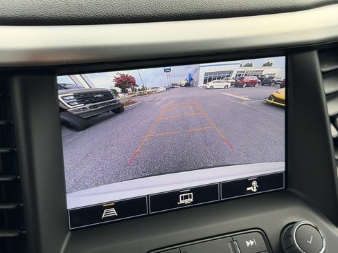 Used 2023 GMC Acadia SLT w/ Trailering Package AWD/4WD image 25