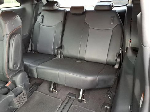 Certified 2022 Toyota Sienna XSE image 12