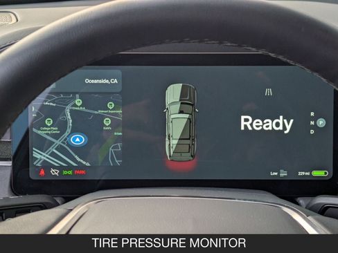 Used 2023 Rivian R1S Adventure image 20