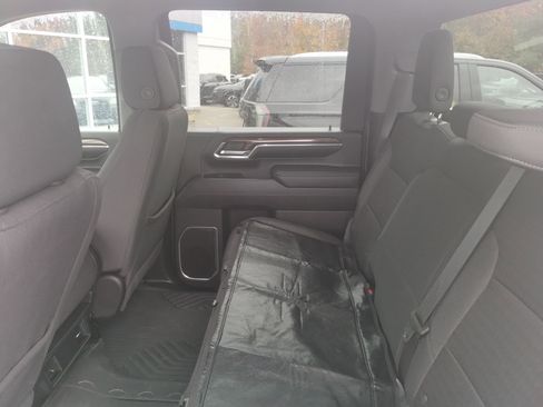 Used 2024 Chevrolet Silverado 2500 LT image 15