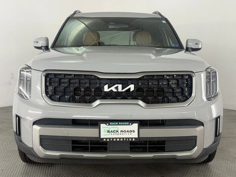 Used 2023 Kia Telluride EX X-Line AWD/4WD image 2