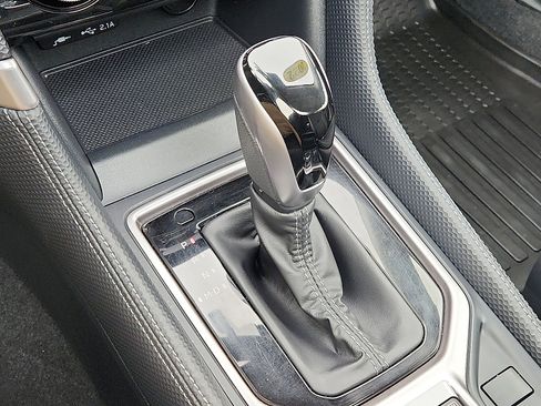 Used 2022 Subaru Forester Limited image 16