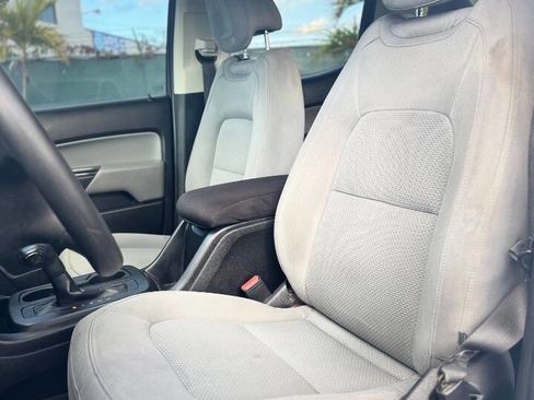 Used 2017 GMC Canyon 2WD Crew Cab w/ Convenience Package image 19