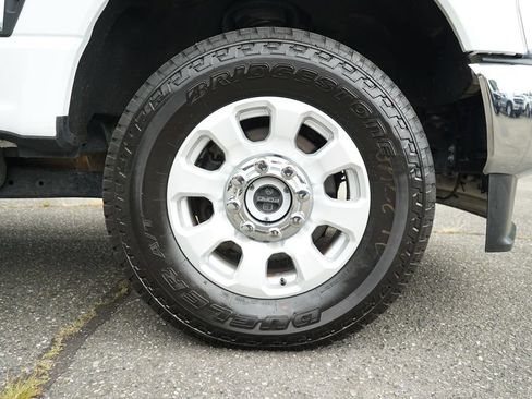 Used 2024 Ford F350 XLT w/ FX4 Off-Road Package AWD/4WD image 29