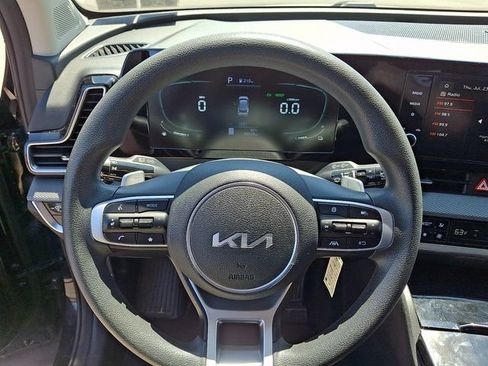 Used 2023 Kia Sportage LX AWD/4WD image 17