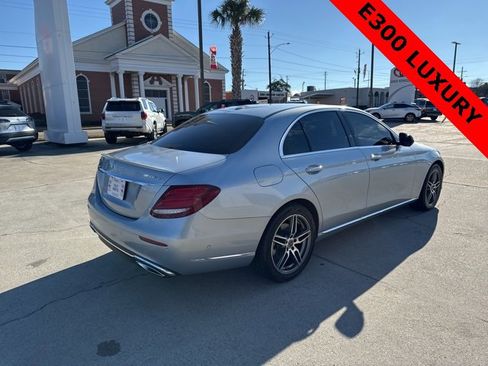 Used 2017 Mercedes-Benz E 300 image 5