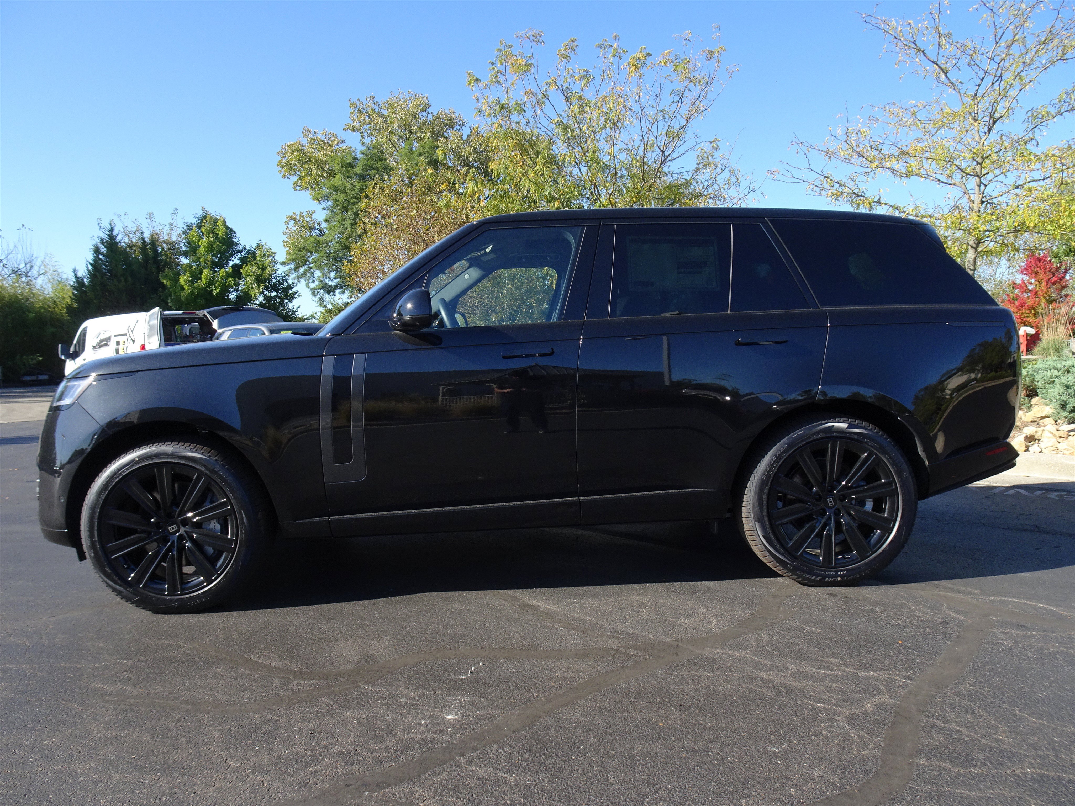 New 2027 Land Rover Range Rover SE AWD/4WD image 5