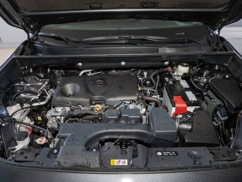 Certified 2025 Toyota RAV4 LE image 17