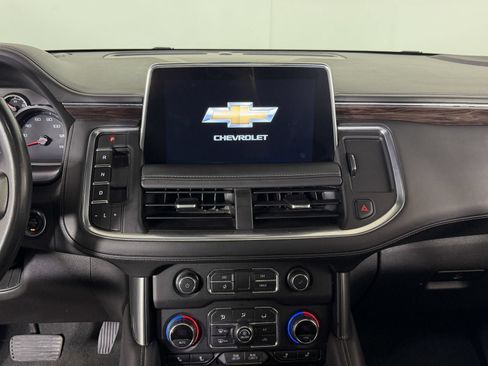 Used 2021 Chevrolet Tahoe LT w/ LT Signature Package RWD image 13