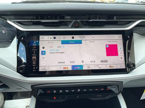 New 2026 Jeep Cherokee Overland AWD/4WD image 24