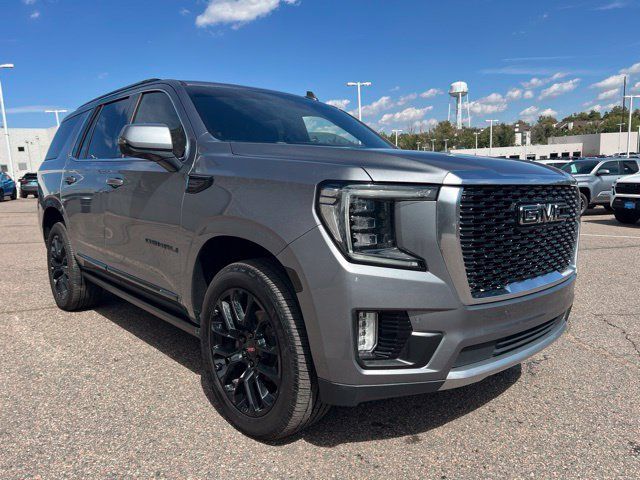 Used 2021 GMC Yukon Denali w/ Denali Premium Package AWD/4WD image 8
