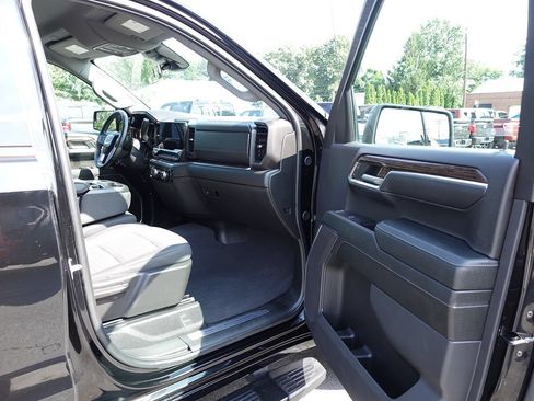 Used 2024 GMC Sierra 1500 Elevation w/ LPO, Elevation Black Package AWD/4WD image 23