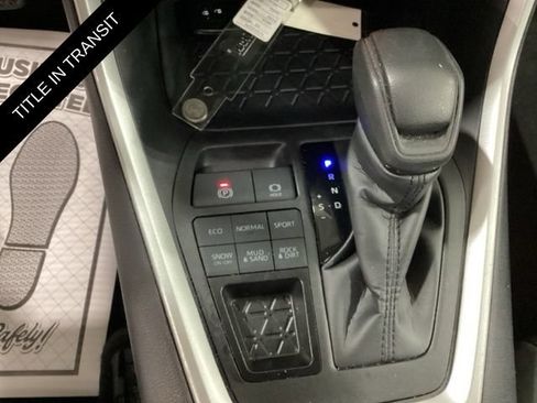 Used 2025 Toyota RAV4 XLE AWD/4WD image 18