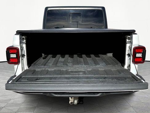 Used 2021 Jeep Gladiator Overland w/ Popular Equipment Package image 30