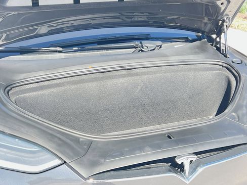 Used 2019 Tesla Model X 75D image 30