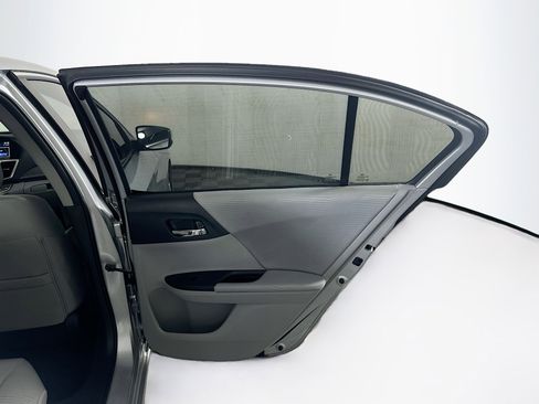 Used 2014 Honda Accord LX image 29