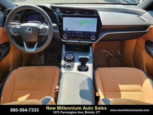 Used 2023 Lexus RZ 450e Premium image 12