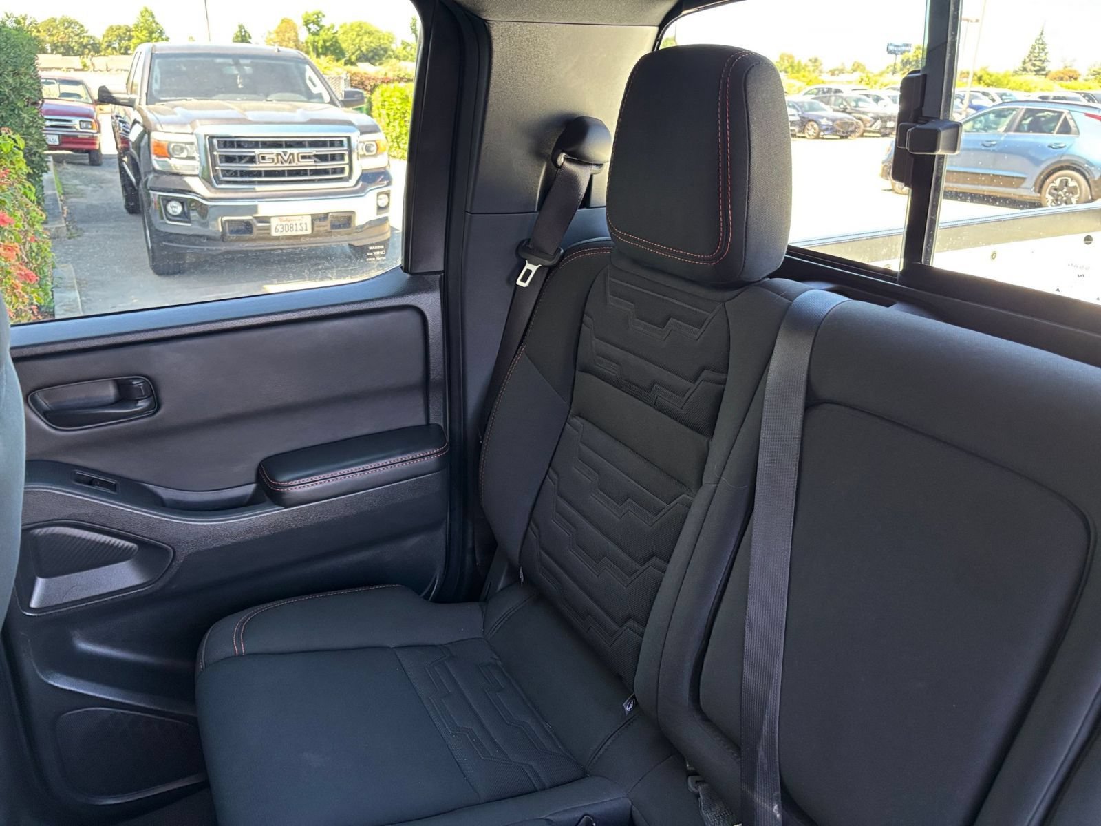 Used 2026 Nissan Frontier PRO-4X AWD/4WD image 40