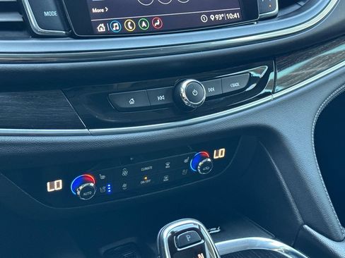Used 2021 Buick Enclave Avenir w/ Avenir Technology Package FWD image 23