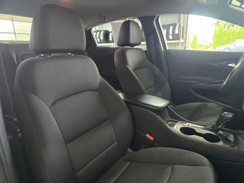 Used 2017 Chevrolet Malibu LS FWD image 28