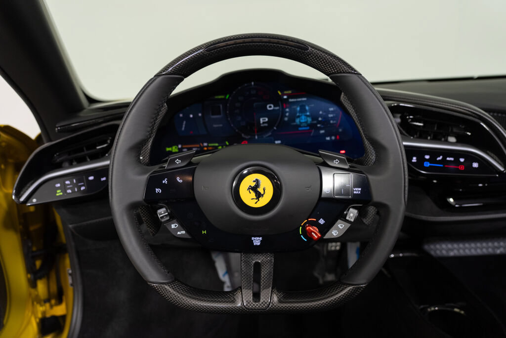 Used 2022 Ferrari SF90 Spider AWD/4WD image 40