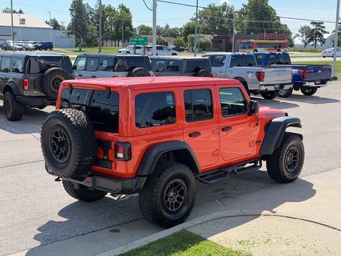Used 2023 Jeep Wrangler Unlimited Sport AWD/4WD image 7