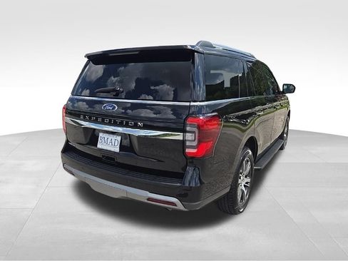 Used 2024 Ford Expedition Limited AWD/4WD image 13