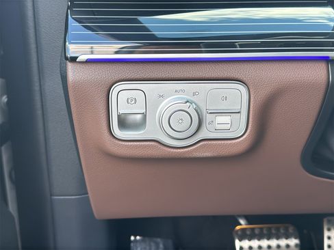 Certified 2025 Mercedes-Benz GLS 450 4MATIC image 24