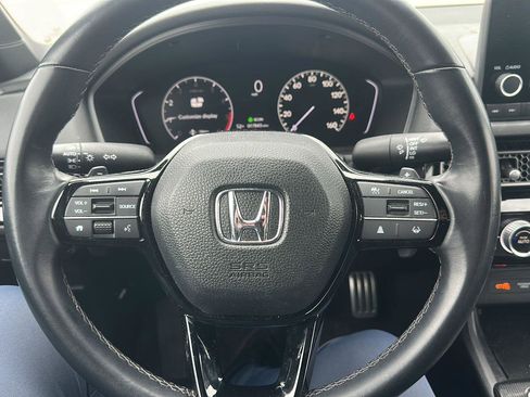 Used 2024 Honda Civic Sport image 12