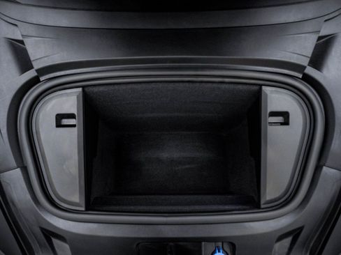 Certified 2024 Porsche Taycan GTS image 30